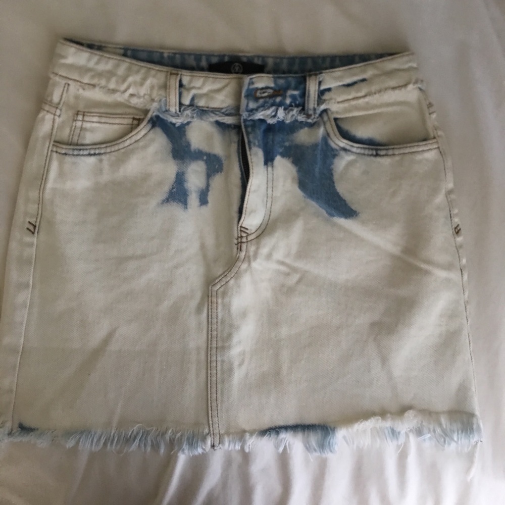 MISSGUIDED DENIM WHITE JEAN SKIRT